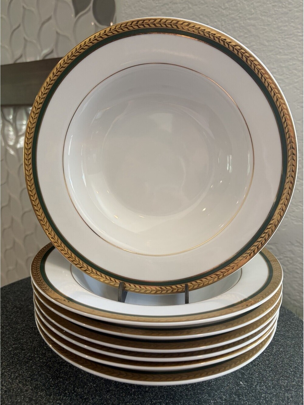 set of 8 Sakura Classic 24 K Rimmed Soup Bowls Green Rim Gold Trim 1997 euc